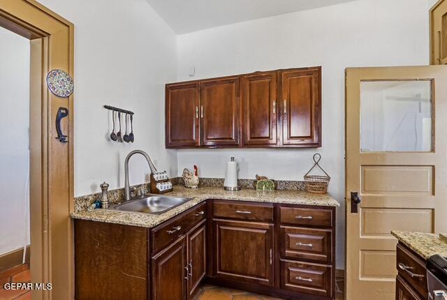 Building Photo - 1546 Upson Dr