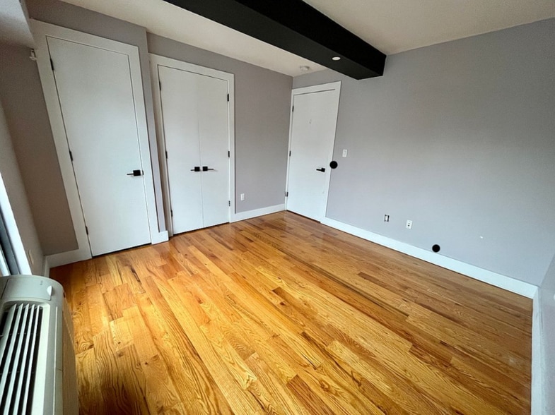 Building Photo - 186 Lenox Rd