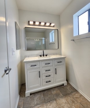 Interior Photo - 924 3rd Street