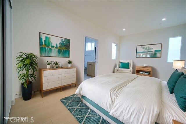 Building Photo - 259 S Ave 54