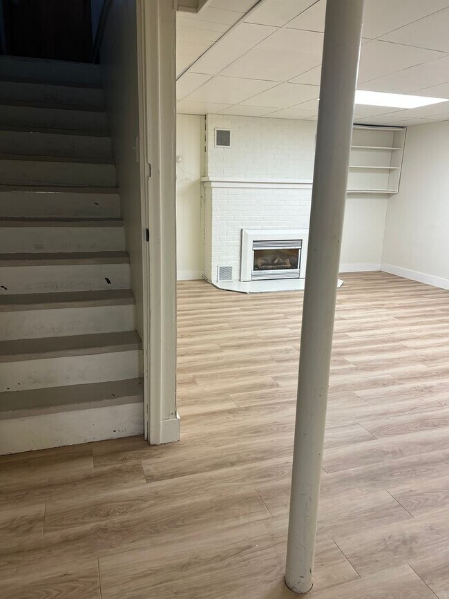 Building Photo - 524 Jefferson Ave