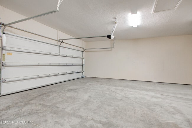 Building Photo - 174 Antilles Rd