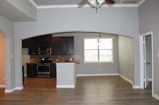 Building Photo - 25131 Alina Ln