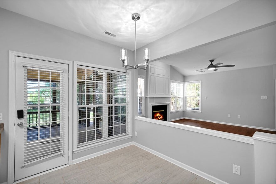 Building Photo - 14213 Eldon Dr