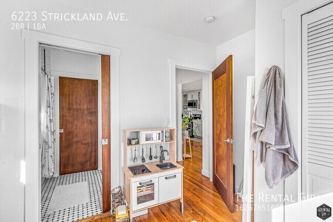 Building Photo - 6223 Strickland Ave