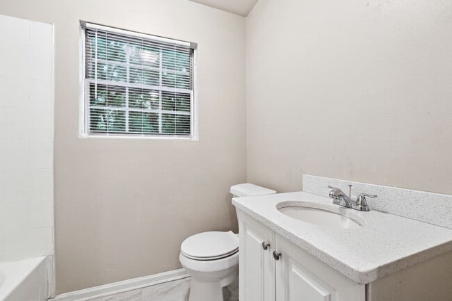 Building Photo - 5786 Deerfield Trail