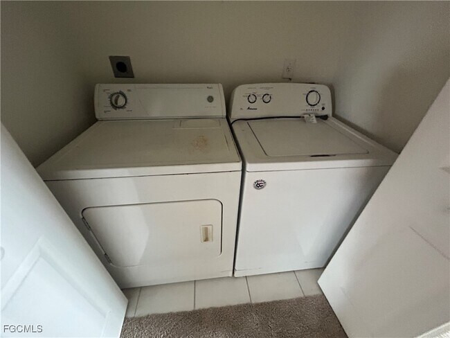 Building Photo - 4255 Liron Ave