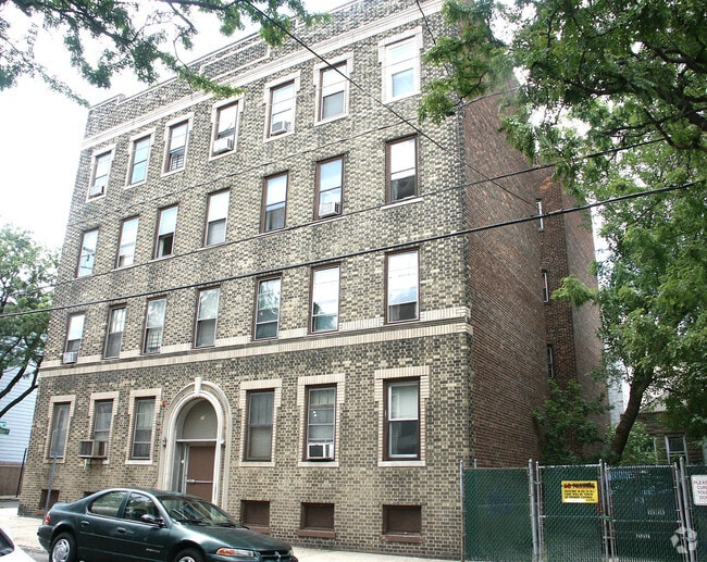 Primary Photo - 25-27 Sherman Ave