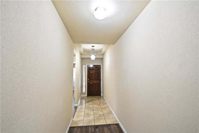 Building Photo - 1807 Slate Creek Dr