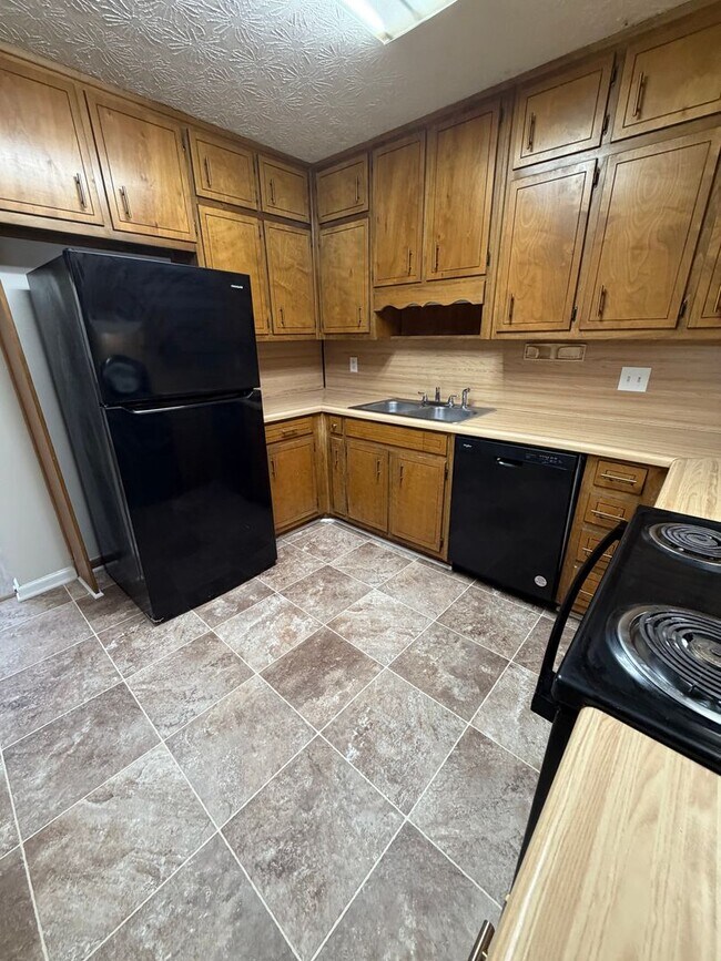 Building Photo - 90-92 Curtis Road