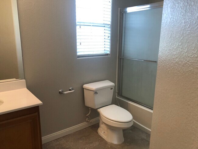 Building Photo - 8192 Blue Hope Diamond Ln