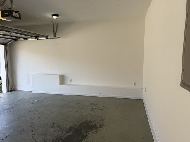 Building Photo - 4304 E Barcelona Way