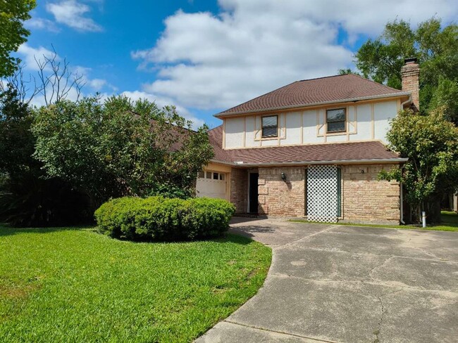 Primary Photo - 15526 Rio Plaza Dr