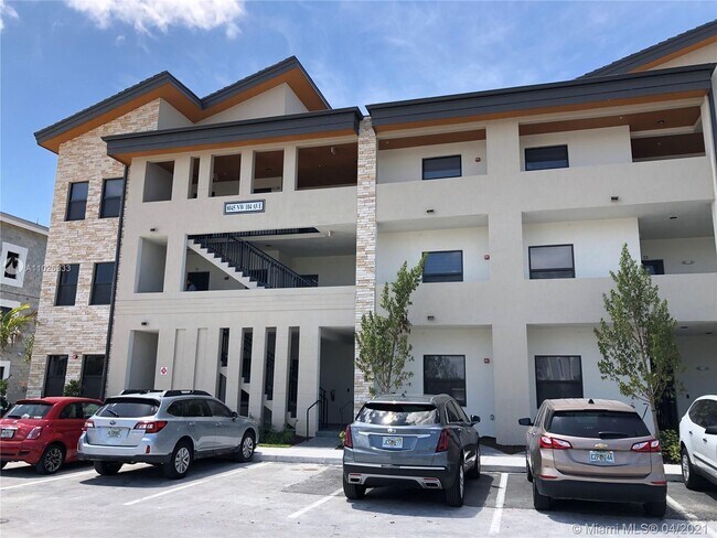 Building Photo - 8045 NW 104th Ave