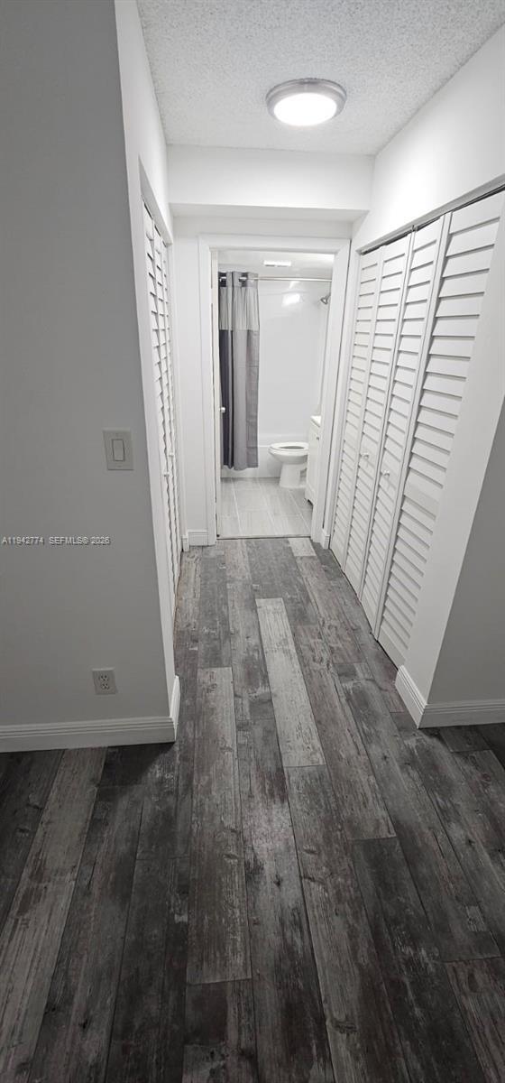 Building Photo - 530 S Park Rd