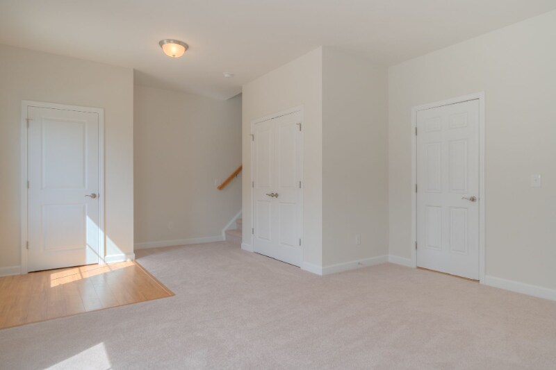 Building Photo - 505 John Adams Dr NW