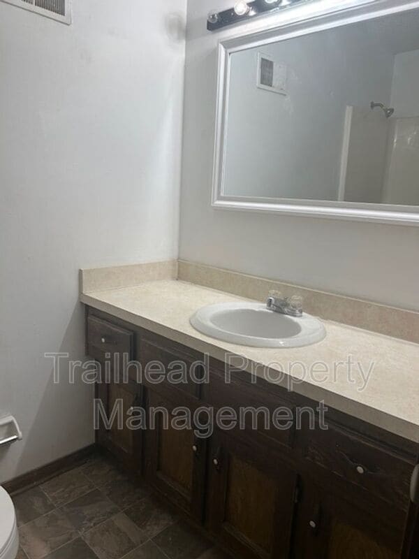 Building Photo - 8307 Woodson Dr