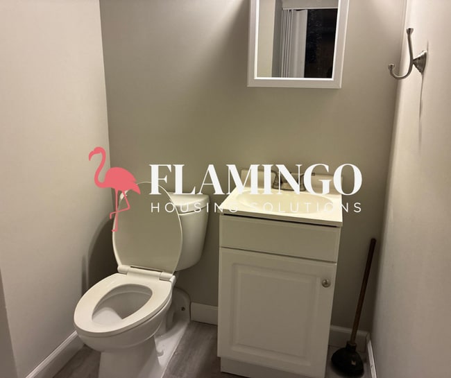 Building Photo - 1196 Bellbrook Ave