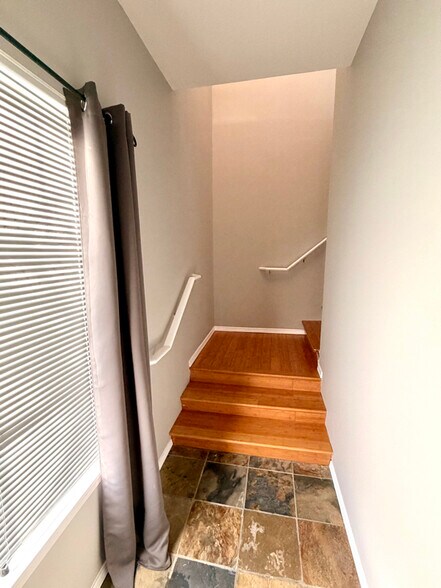 Building Photo - 440 S 51st Ct