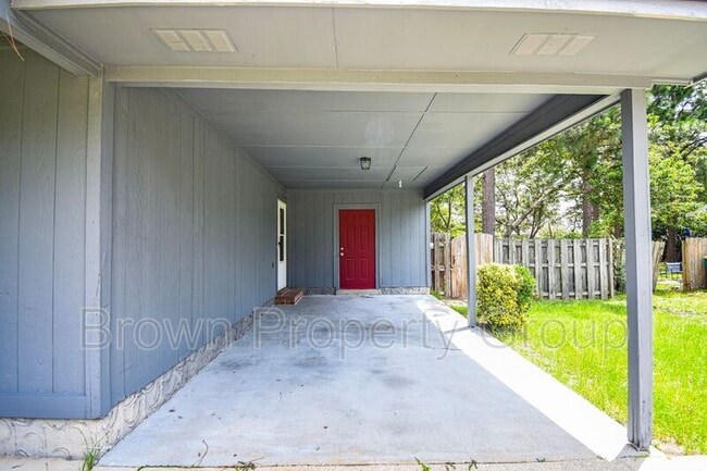 Building Photo - 6208 Birchbrook Dr