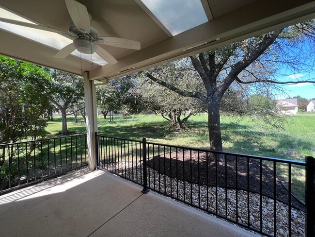 Building Photo - 815 Prairie Grass Ln