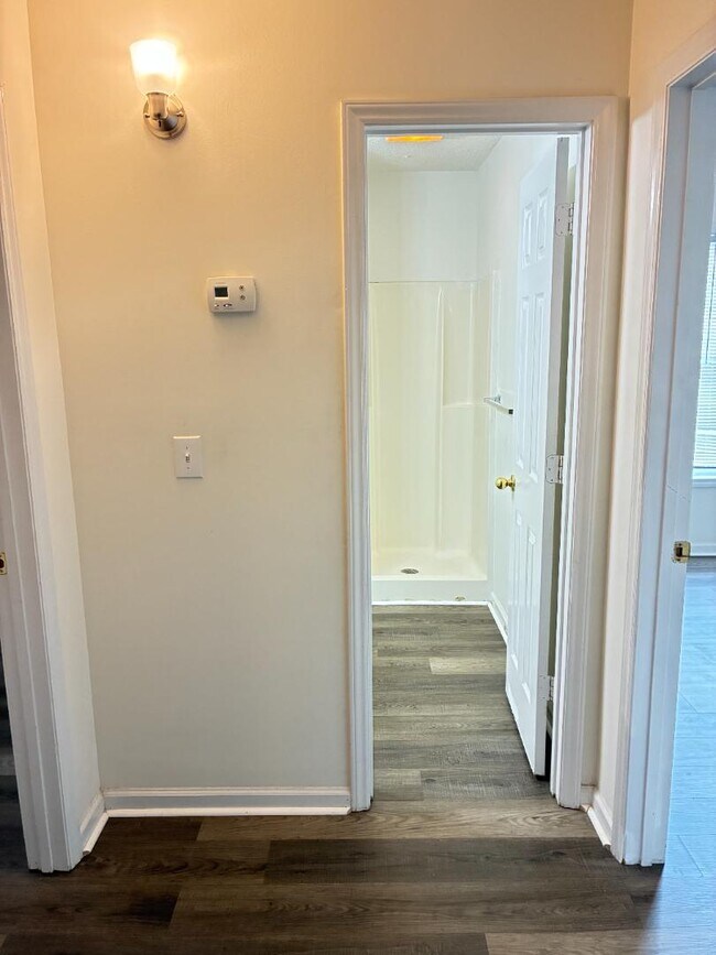 Building Photo - 4202 Thistle Dr NW