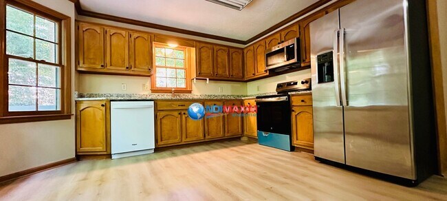 Building Photo - Nice 2-story house in LASSITER cluster in Marietta