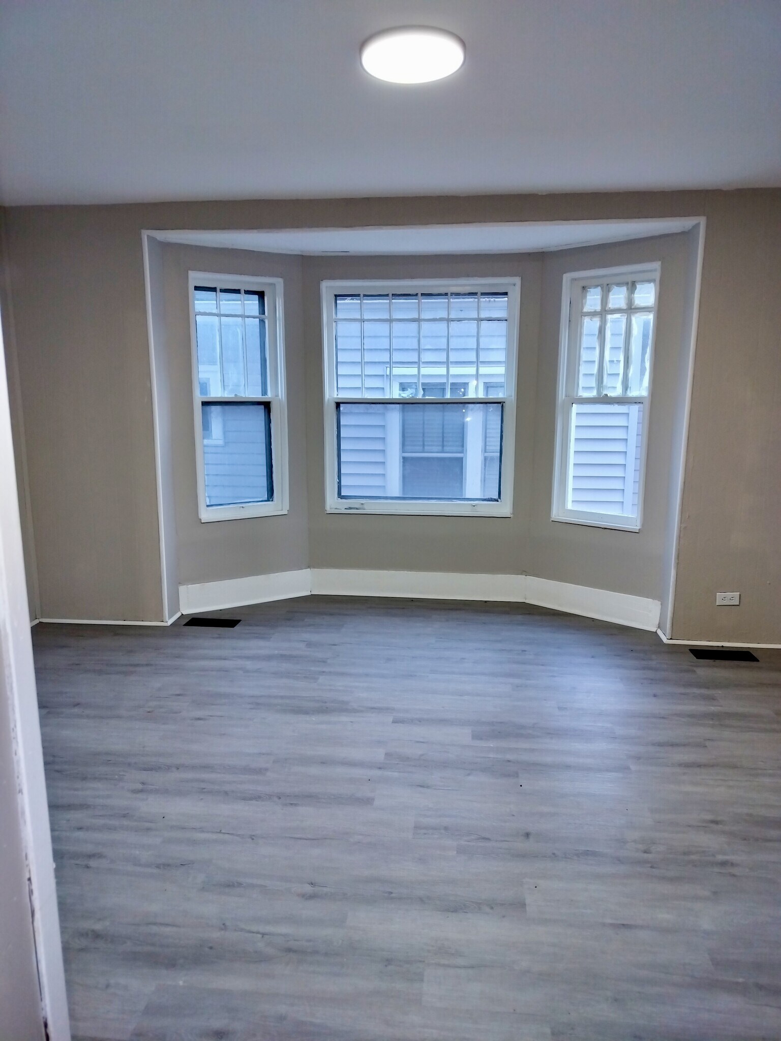 Building Photo - 240 s 39th st