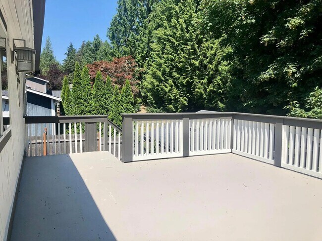 Building Photo - Beautiful 4-Bedroom Home in Bothell in Great Location!