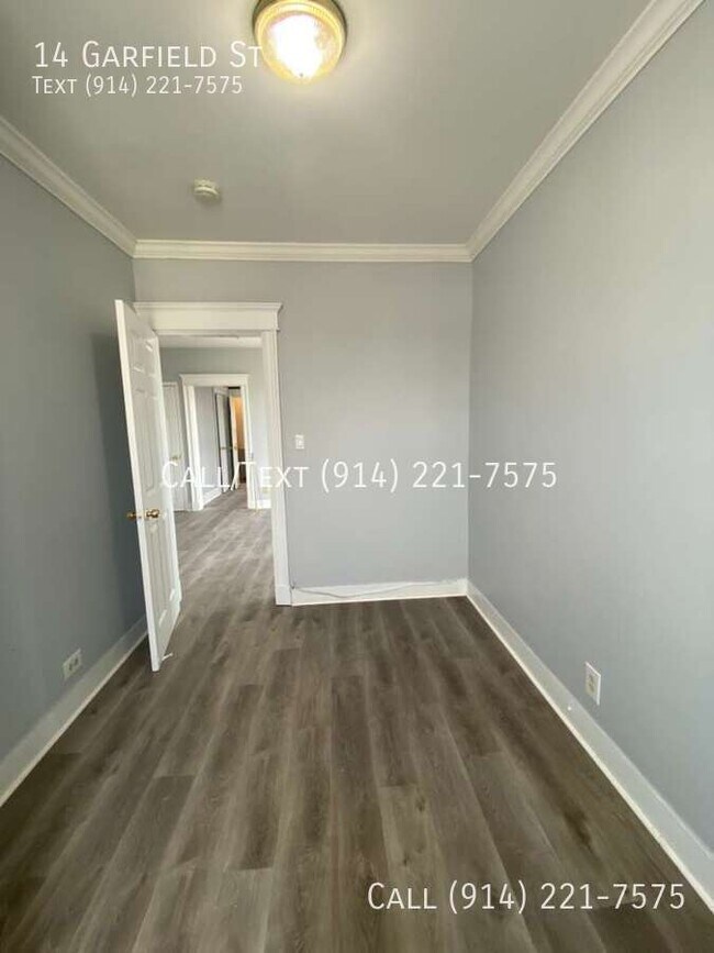 Building Photo - 14 Garfield St