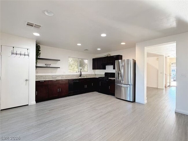 Building Photo - 5386 Walcott Dr