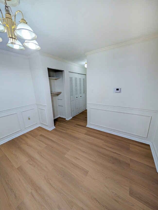 Building Photo - 11402 Cherry Hill Rd