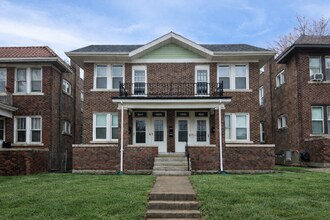 Building Photo - 5042-5044 Pernod Avenue
