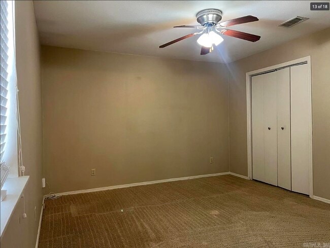 Building Photo - 35 Greenhaven Pl