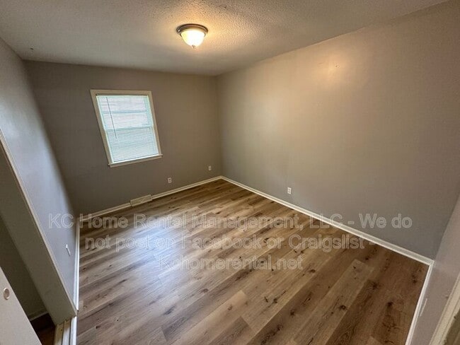 Building Photo - 3028 N 71 St