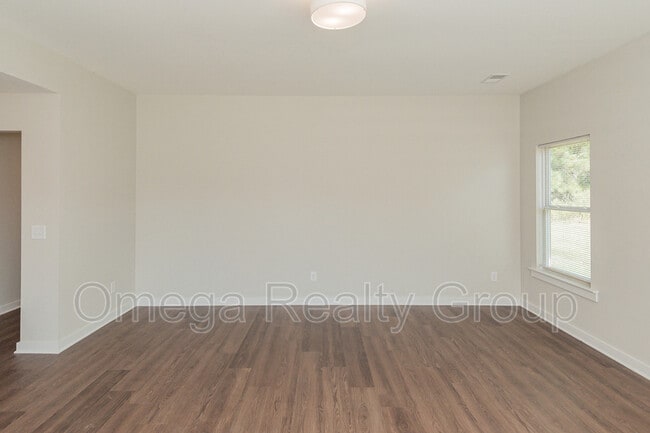 Building Photo - 112 Brookside Way