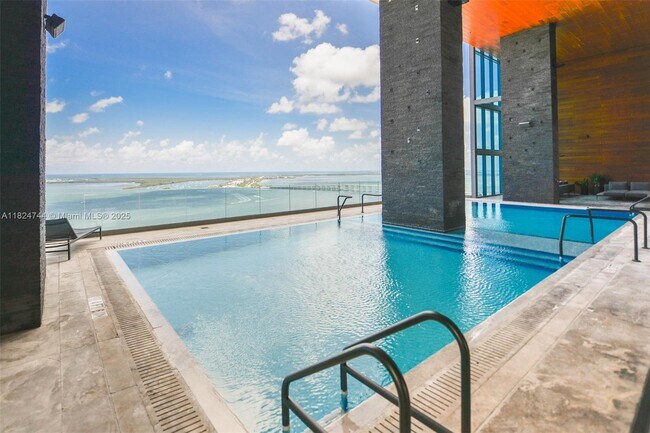 Building Photo - 1451 Brickell Ave
