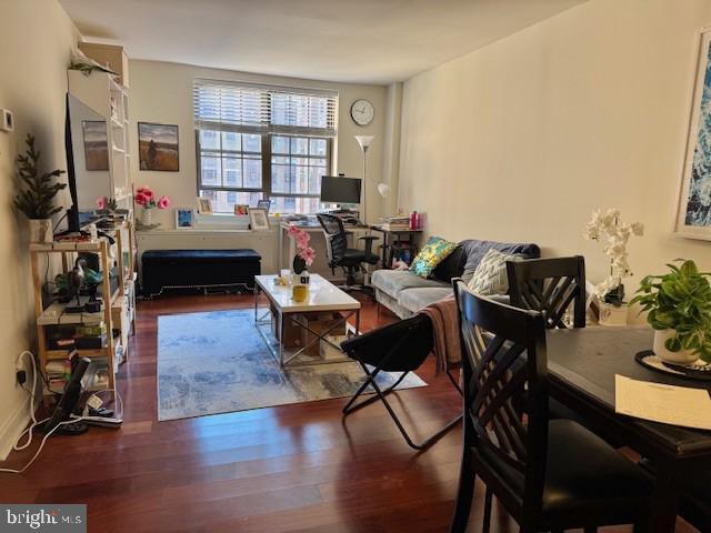 Building Photo - 219 S 18th St