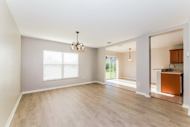 Building Photo - 7110 Chatum Light Run