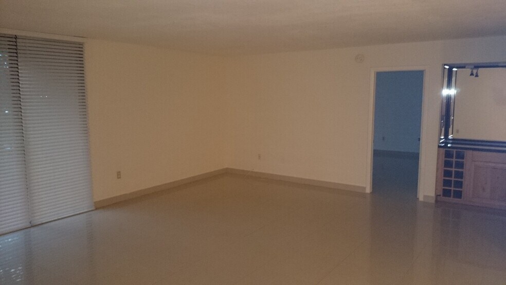 Building Photo - 9735 NW 52nd St