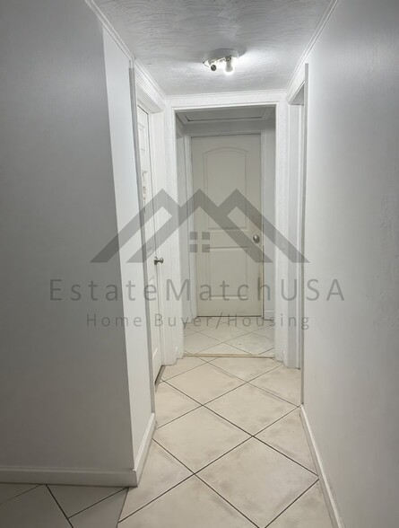 Building Photo - 1512 Stevenson Dr
