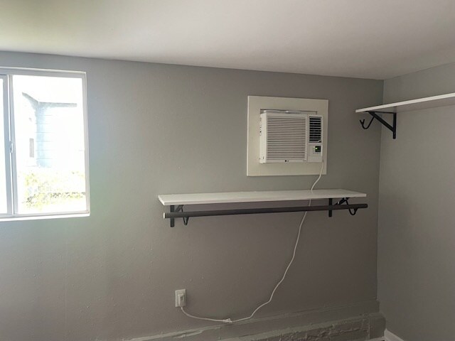 Bedroom - 6210 Roddie St