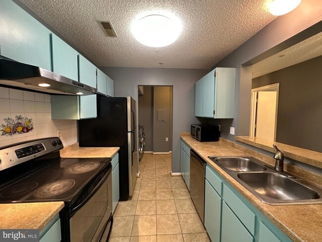 Building Photo - 12907 Churchill Ridge Cir