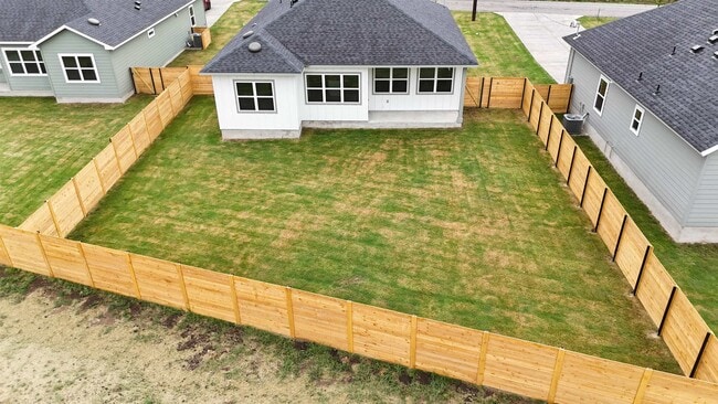 Building Photo - 1255 Pecan Valley Dr