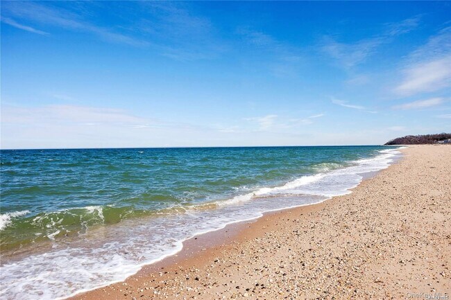 Building Photo - 40 Stirling Cove