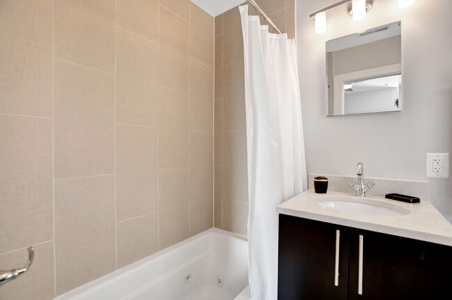 Building Photo - 1832 18th St NW