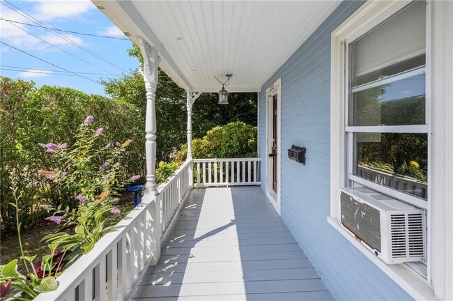 Building Photo - 272 Boulevard