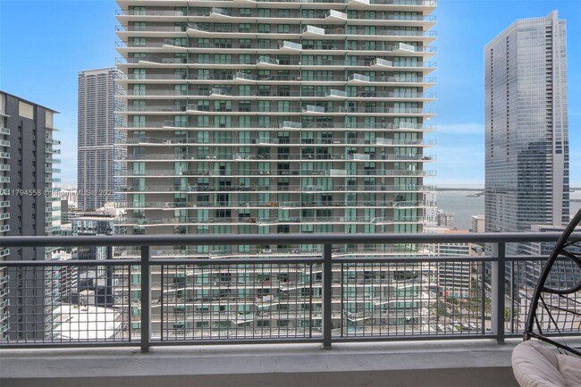 Building Photo - 60 SW 13th St