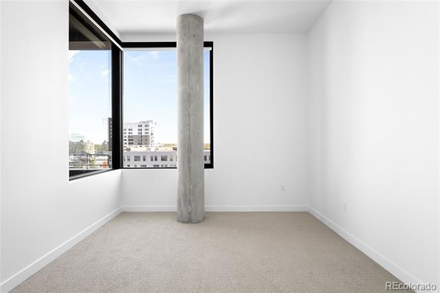 Building Photo - 3520 Chestnut Pl