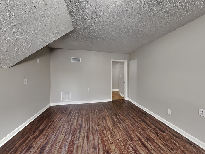 Building Photo - 5127 Galbraith Cir